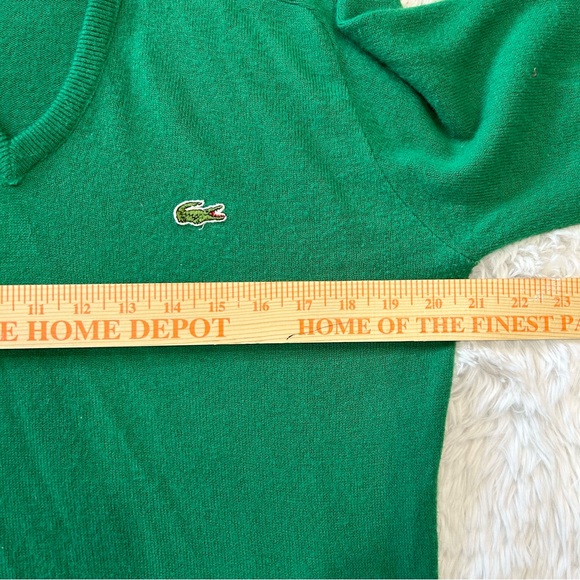 Vintage Izod Lacoste Sweater Men’s Medium V-Neck Croc Logo Green Retro Preppy - Picture 4 of 6
